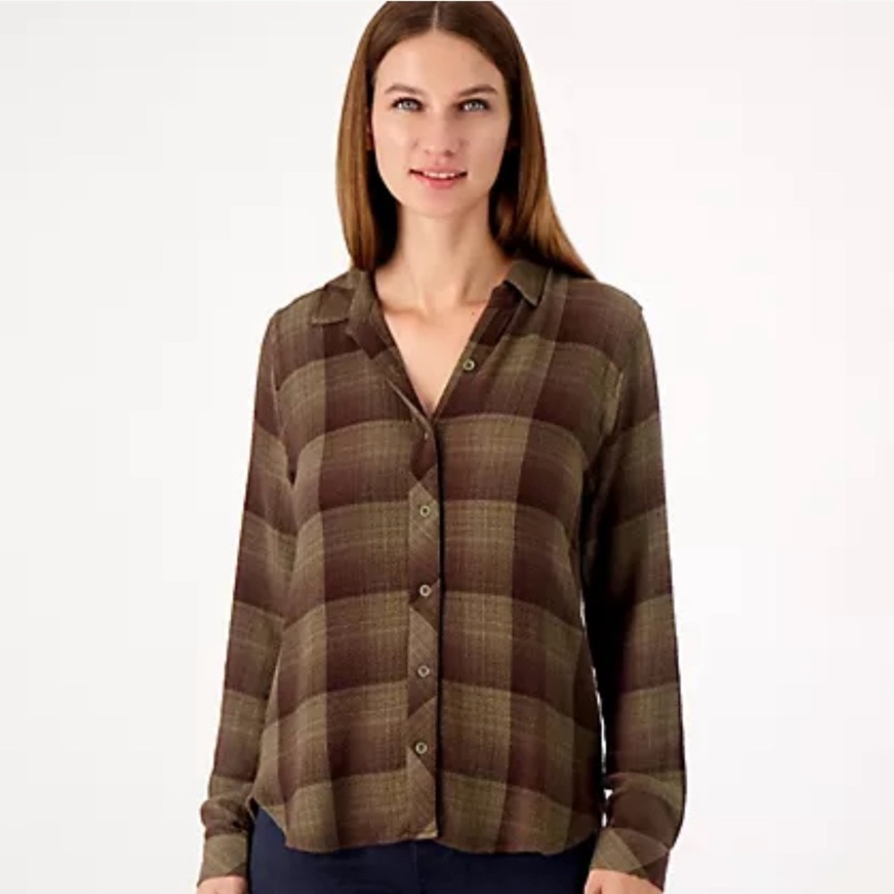 🔥Side Stitch🔥 Long Sleeve Plaid Button Down
Top  Size Small